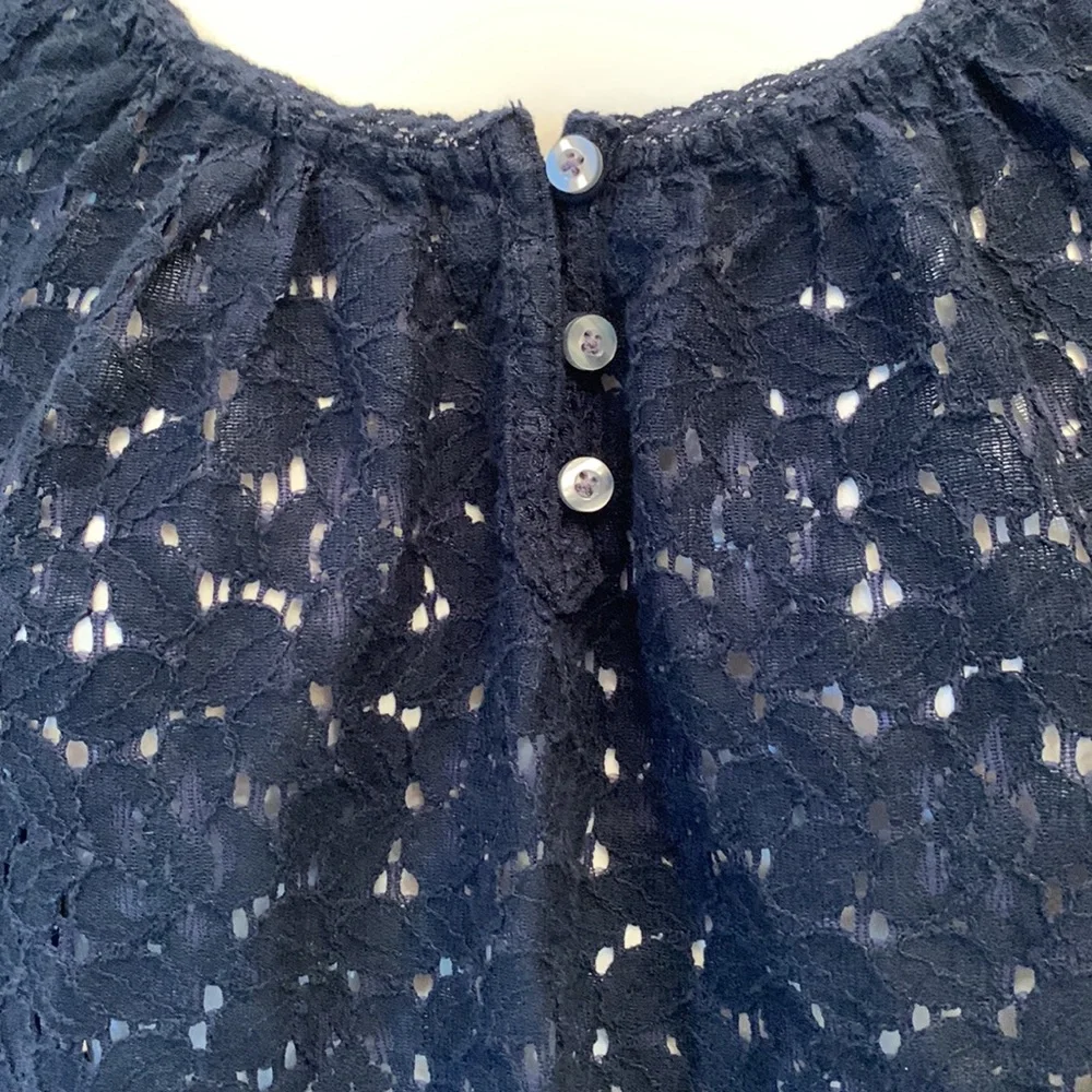 Hollister Short Sleeve Top • Size XS